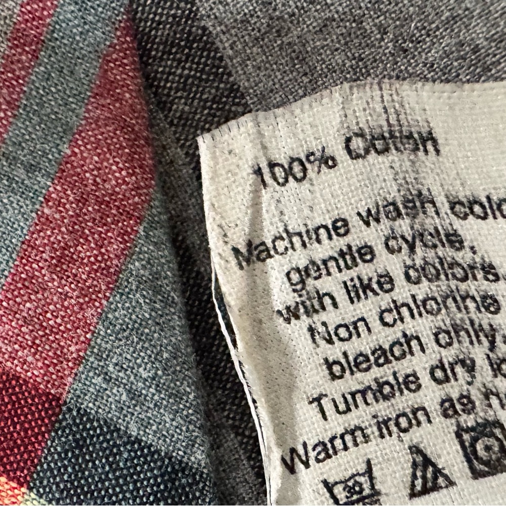 J. Crew Men’s Gray Plaid Button-Down Shirt - Size Medium - Picture 3 of 5